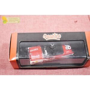 Quartzo 1956 Ford Fairlane #86 Niel Castles Die-Cast